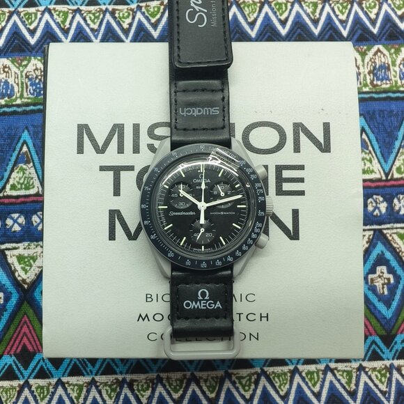 🌟POSH FRESH🌟 Omega X Swatch MoonSwatch Mission to Moon Watch - Picture 1 of 5
